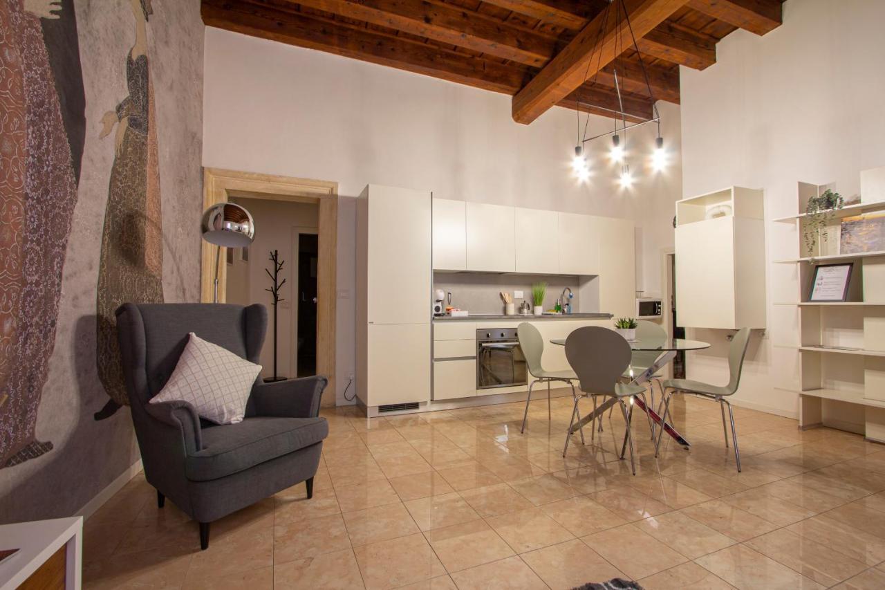Le Damigelle Lägenhet Verona Exteriör bild